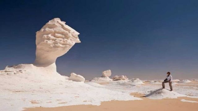 2 Day tour to the White Desert from Sahel Hashesh by flight — photo 6