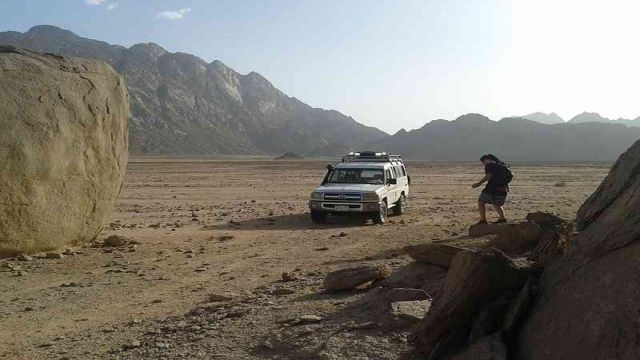 Desert Safari Trip by jeep from Sahel Hashesh — photo 7